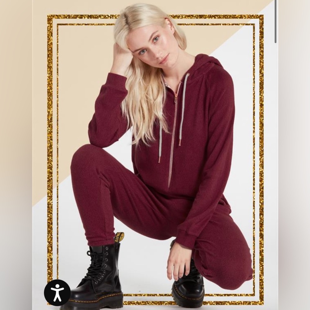 NWT VOLCOM ONESIE